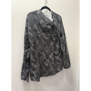 Lululemon Einn Shell Jacket Men's XL Retail Price $298‎